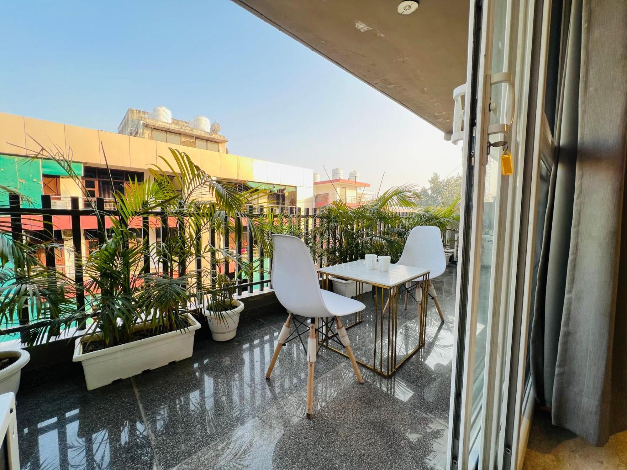 Bedchambers Serviced Apartments, Ardee City 古尔冈 外观 照片