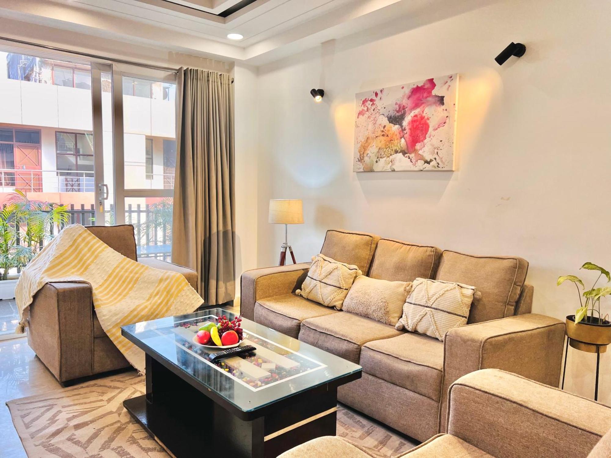 Bedchambers Serviced Apartments, Ardee City 古尔冈 外观 照片