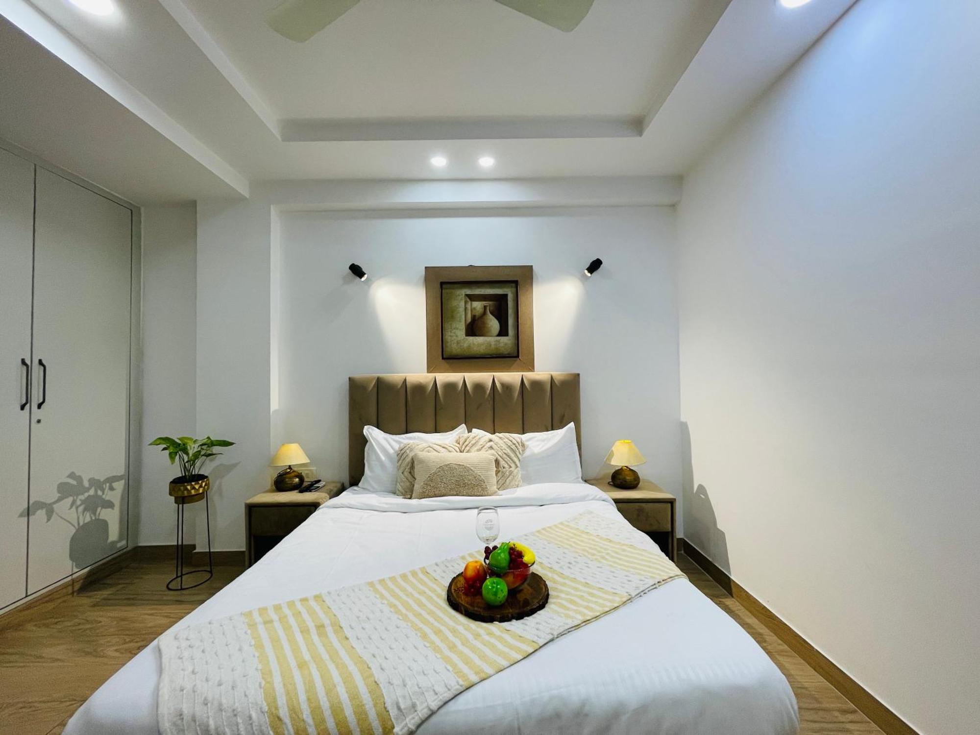 Bedchambers Serviced Apartments, Ardee City 古尔冈 外观 照片