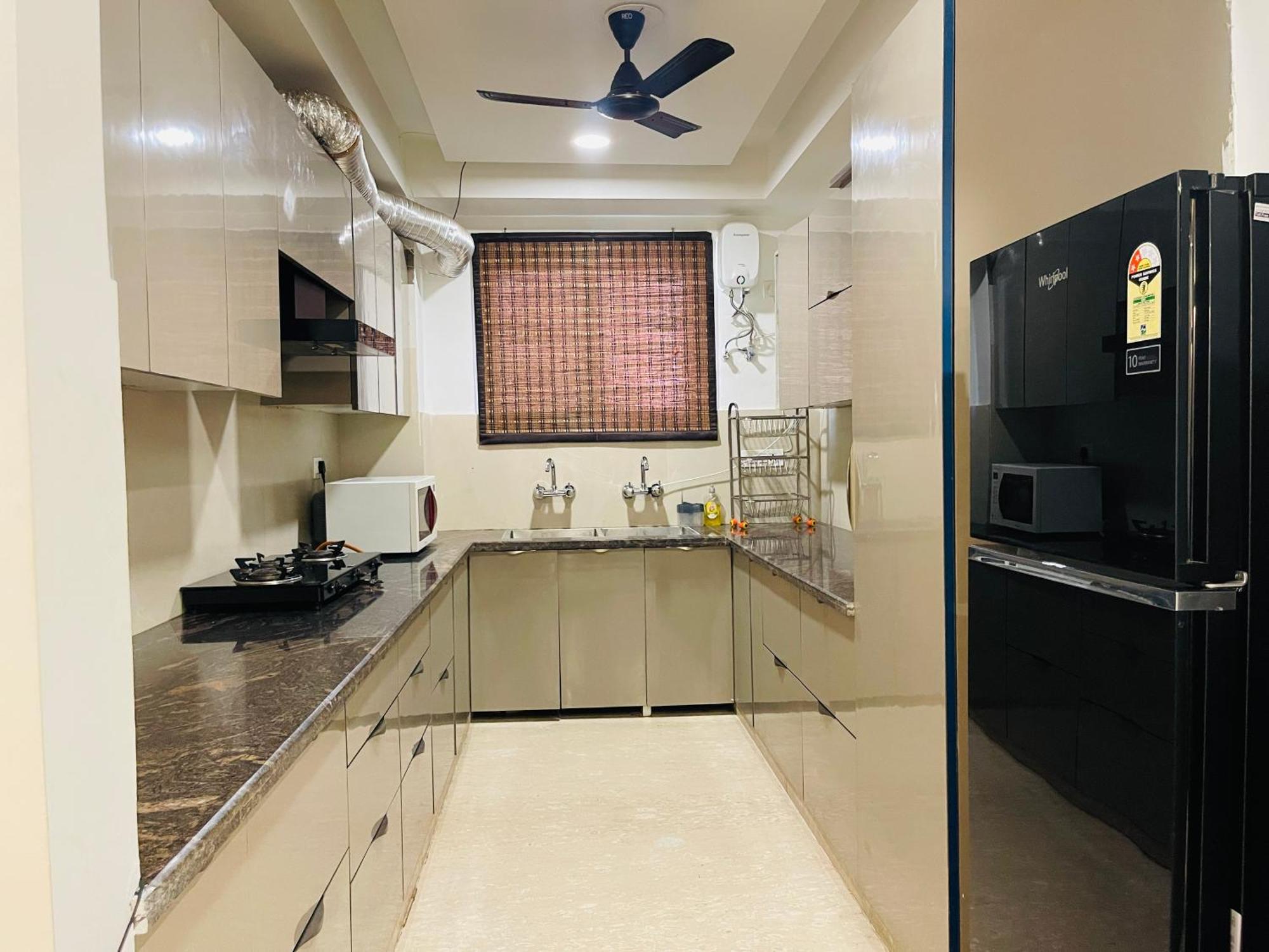 Bedchambers Serviced Apartments, Ardee City 古尔冈 外观 照片